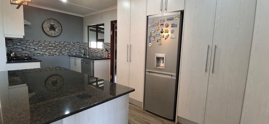 3 Bedroom Property for Sale in Amalinda Eastern Cape